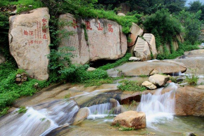 小球进黑洞
